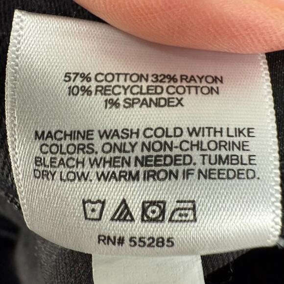 NWT Express '70s Flare Jeans Womens 6 Black Washed Ripped Mid-Rise Stretch Denim - Picture 11 of 11